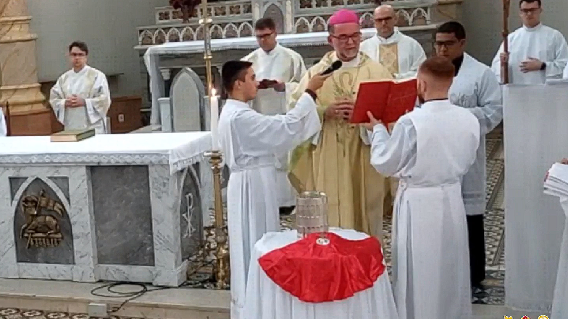 Missa Crismal Re Ne Padres De Toda Diocese Em Vacaria